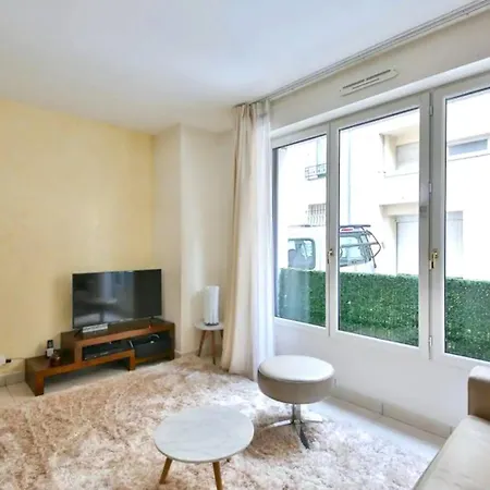 Thibaud Apartment Paris